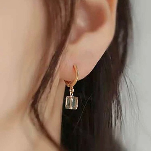 Cube Decor Drop Earrings - Picture 2 of 5